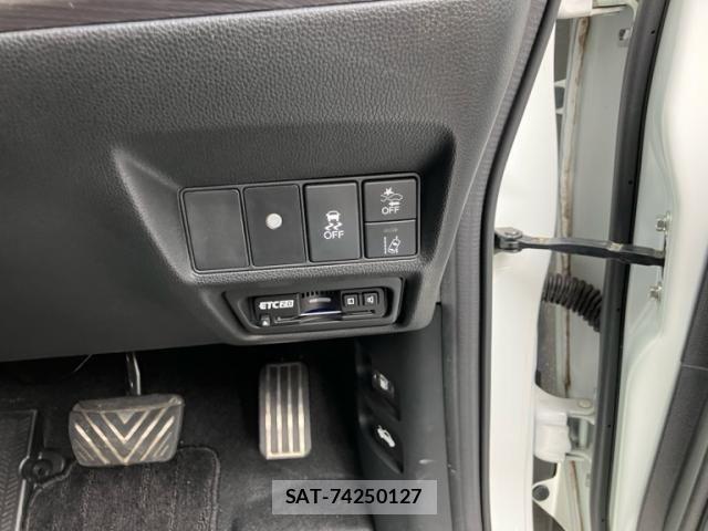 Honda STEP WGN 2021-07 8038470-17