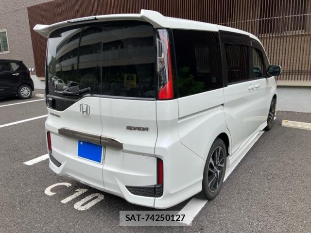 Honda STEP WGN 2021-07 8038470-3