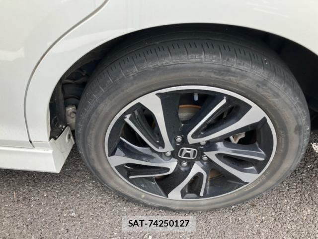Honda STEP WGN 2021-07 8038470-5