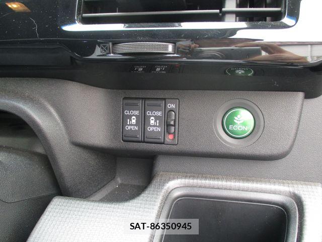 Honda STEP WGN 2017-09 8038487-10