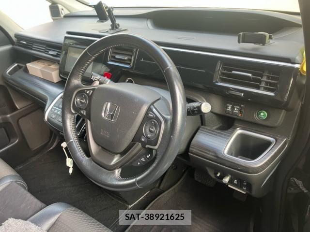 Honda STEP WGN 2015-04 8038489-10