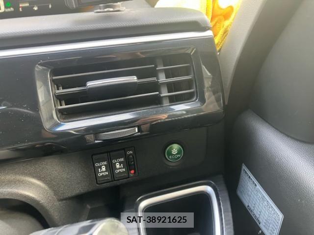 Honda STEP WGN 2015-04 8038489-14