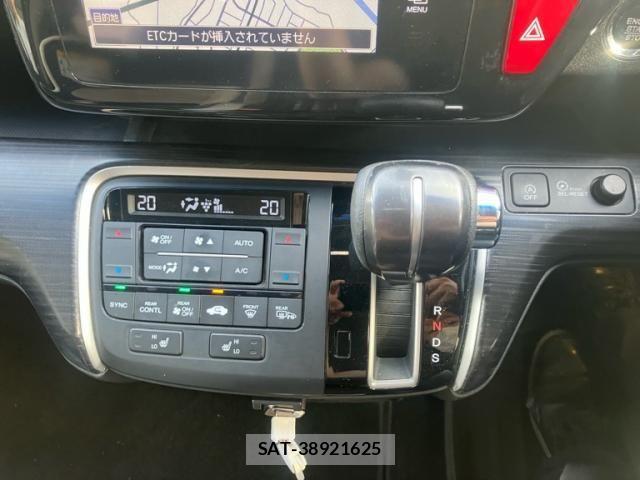 Honda STEP WGN 2015-04 8038489-21