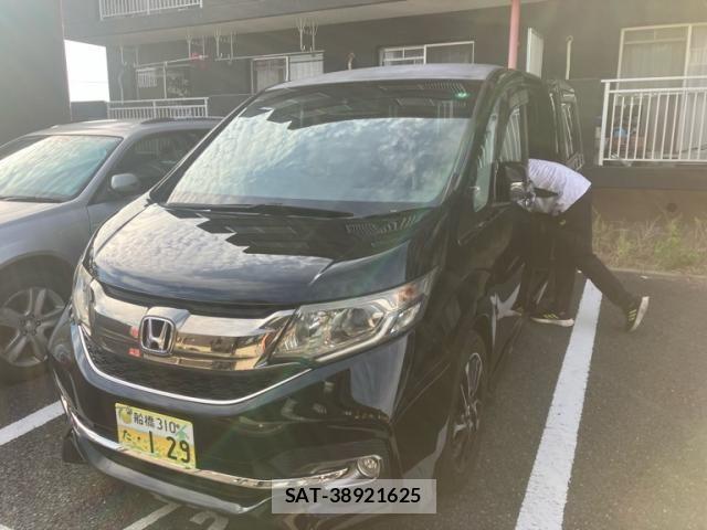 Honda STEP WGN 2015-04 8038489-3