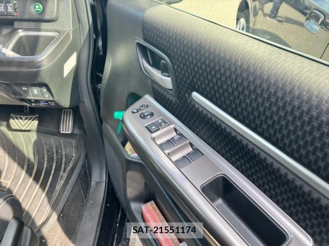 Honda STEP WGN 2018-01 8038477-13