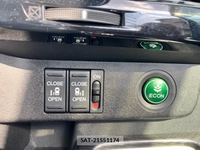 Honda STEP WGN 2018-01 8038477-15