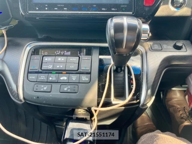 Honda STEP WGN 2018-01 8038477-18