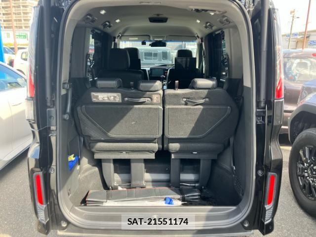 Honda STEP WGN 2018-01 8038477-8