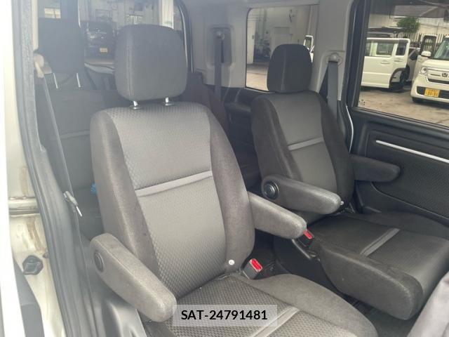 Honda STEP WGN 2019-12 8038483-14