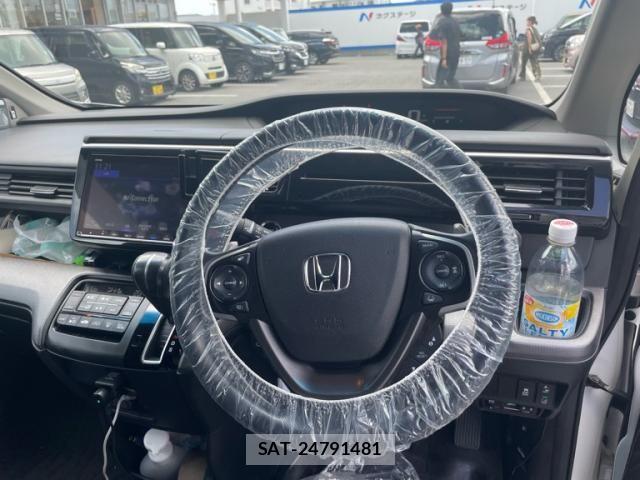 Honda STEP WGN 2019-12 8038483-19