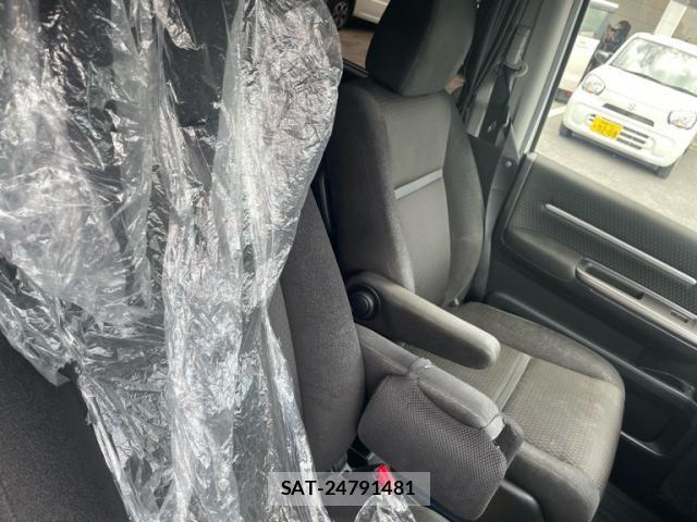 Honda STEP WGN 2019-12 8038483-20