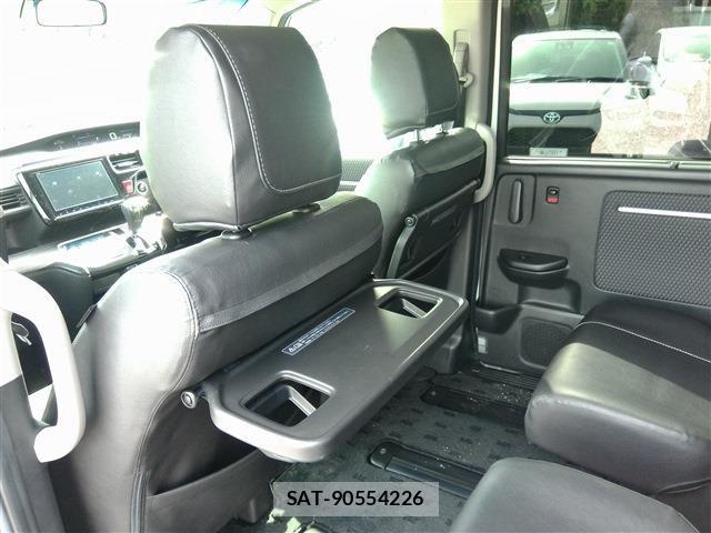Honda STEP WGN 2017-03 8038484-14