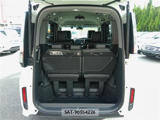 Honda STEP WGN 2017-03 8038484-17