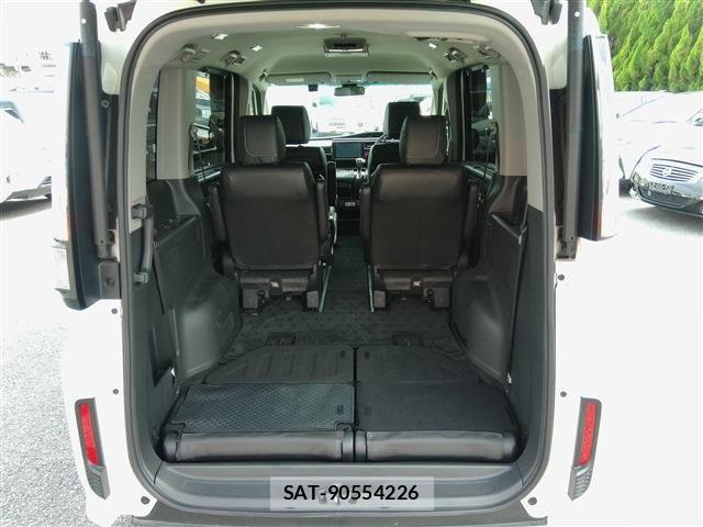 Honda STEP WGN 2017-03 8038484-18