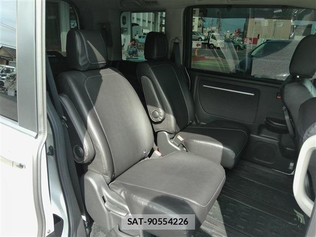 Honda STEP WGN 2017-03 8038484-20