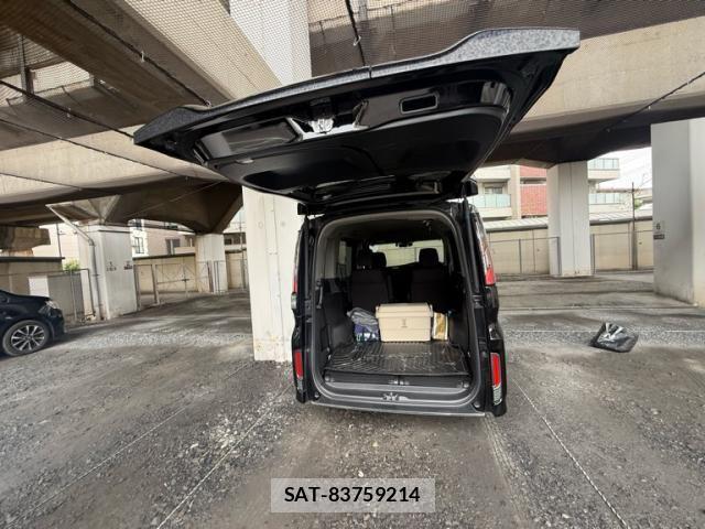 Honda STEP WGN 2021-06 8038474-9