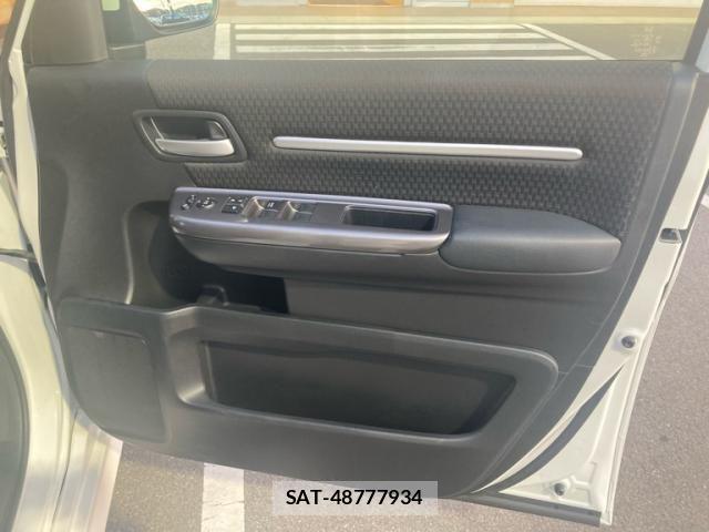 Honda STEP WGN 2021-04 8038472-10
