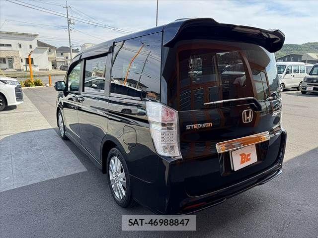 Honda STEP WGN 2010-03 8038492-12