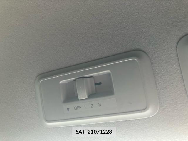 Honda STEP WGN 2015-05 8038488-13
