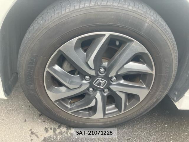 Honda STEP WGN 2015-05 8038488-6