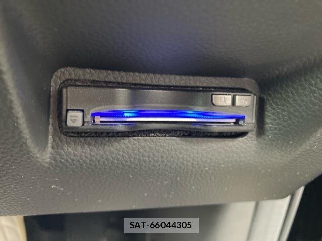 Honda STEP WGN 2023-10 8038466-18