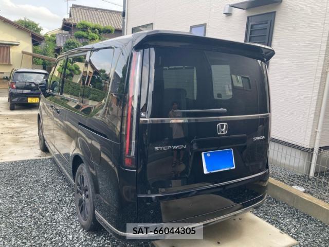 Honda STEP WGN 2023-10 8038466-4