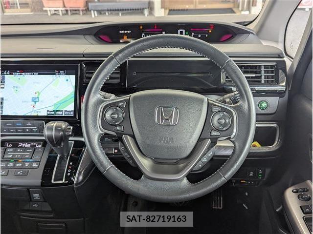 Honda STEP WGN 2018-02 8038475-12