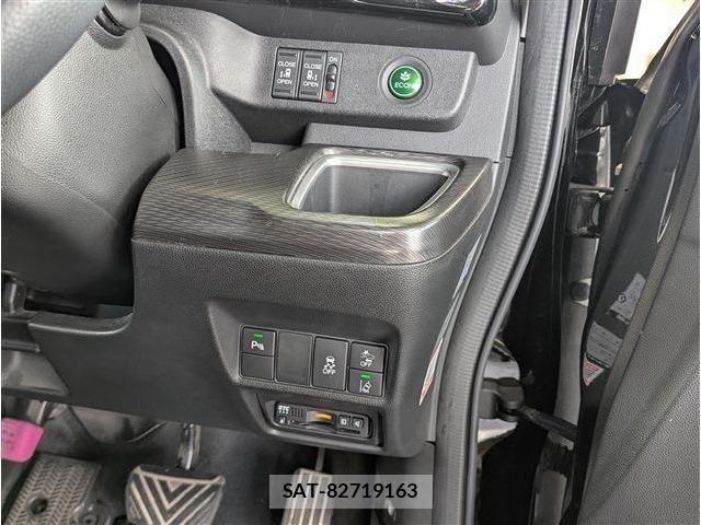 Honda STEP WGN 2018-02 8038475-16