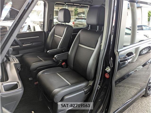 Honda STEP WGN 2018-02 8038475-8