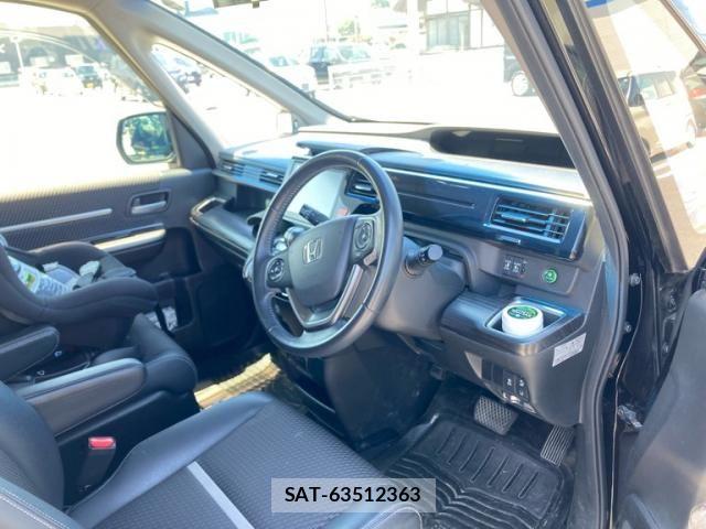 Honda STEP WGN 2015-05 8075724-9