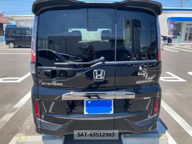 Honda STEP WGN 2015-05 8075724-4