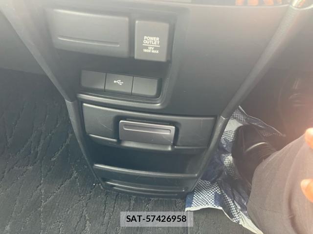 Honda STEP WGN 2018-12 8075718-18