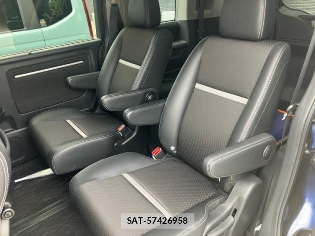 Honda STEP WGN 2018-12 8075718-23