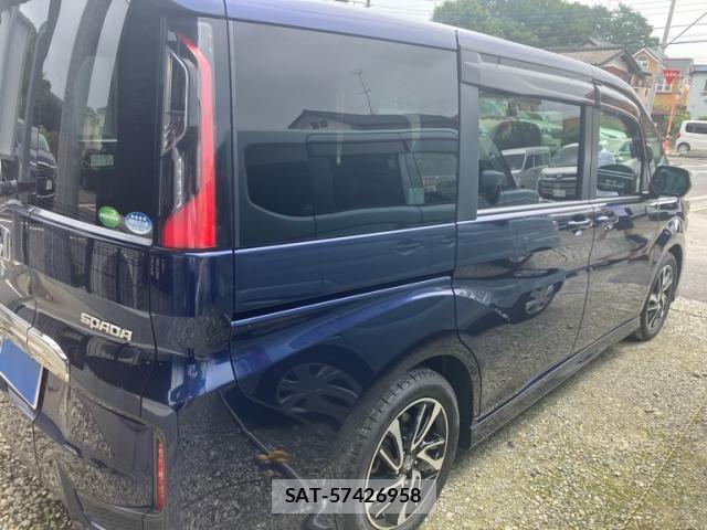 Honda STEP WGN 2018-12 8075718-3