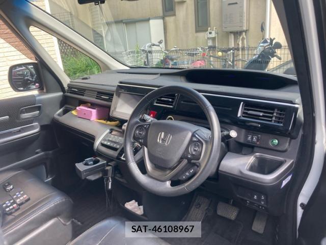 Honda STEP WGN 2018-03 8075719-9