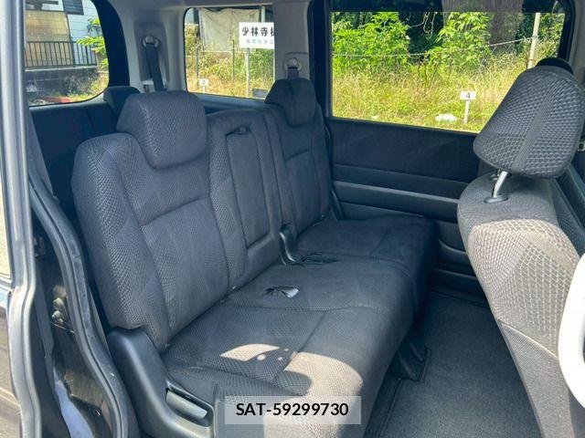 Honda STEP WGN 2011-06 8075726-16