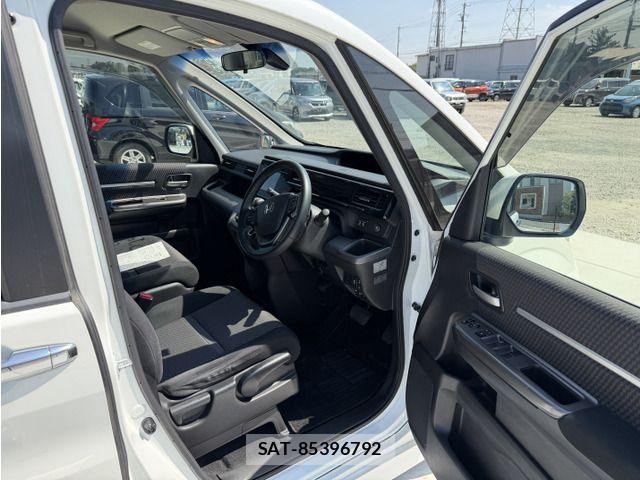 Honda STEP WGN 2016-05 8075721-10
