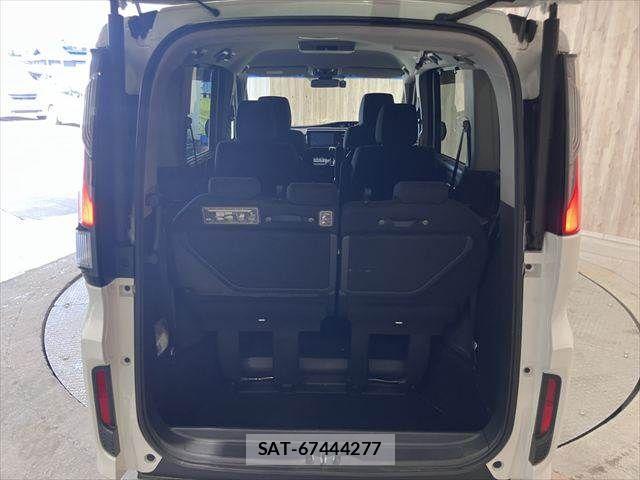 Honda STEP WGN 2016-06 8075723-13