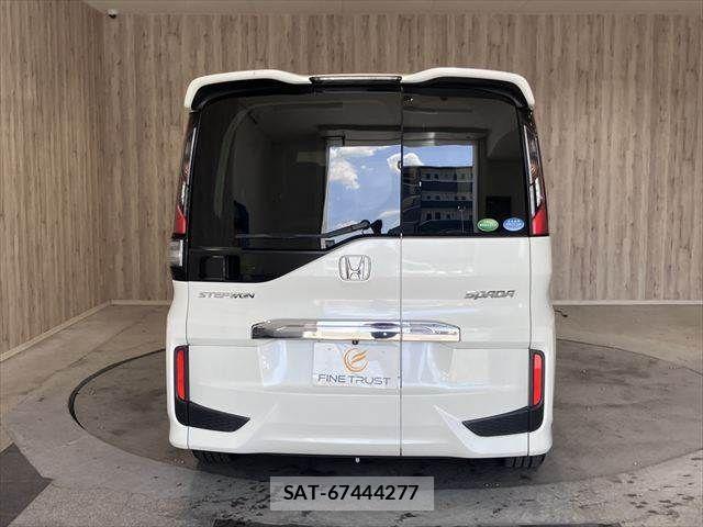 Honda STEP WGN 2016-06 8075723-25