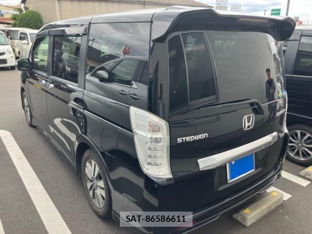 Honda STEP WGN 2014-02 8075729-4