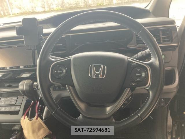 Honda STEP WGN 2016-07 8075722-17