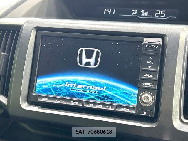 Honda STEP WGN 2012-01 8075727-1
