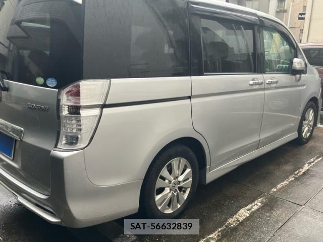 Honda STEP WGN 2011-09 8075732-6