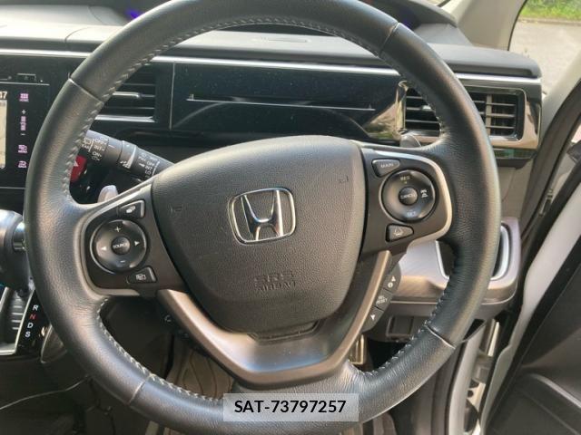 Honda STEP WGN 2021-03 8102052-18