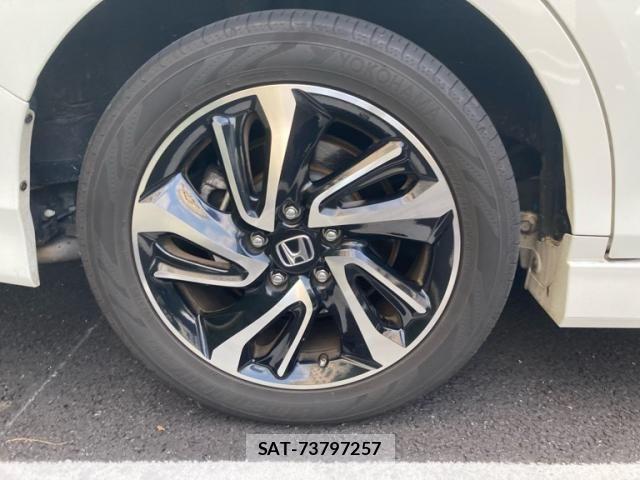 Honda STEP WGN 2021-03 8102052-4