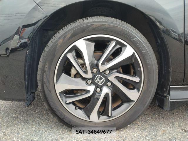 Honda STEP WGN 2017-07 8102056-9