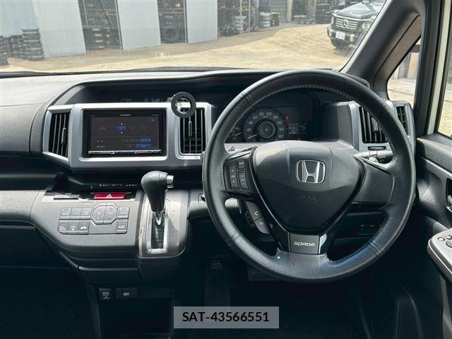 Honda STEP WGN 2010-06 8102068-22