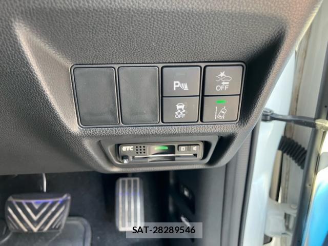 Honda STEP WGN 2017-01 8102055-15