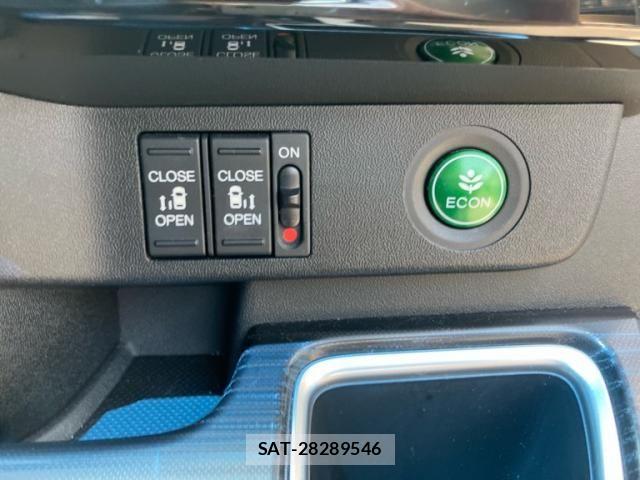 Honda STEP WGN 2017-01 8102055-17