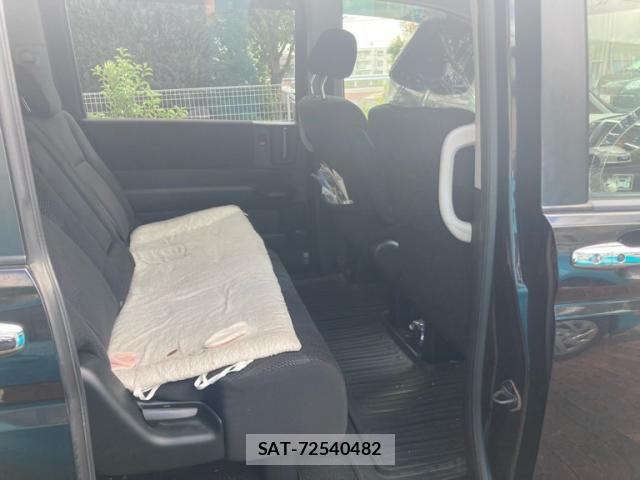 Honda STEP WGN 2012-03 8102070-11